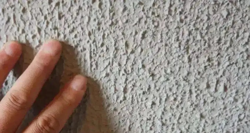 90%的業(yè)主都忽視了這個細節(jié)！防水層開裂、起皮就是這樣來
